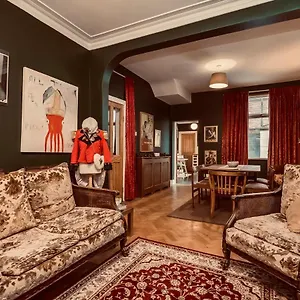  Bed & Breakfast Beautiful On The Park United Kingdom