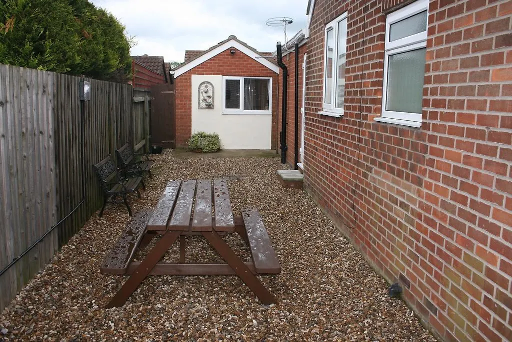 Twin Bays Guest House Hedon